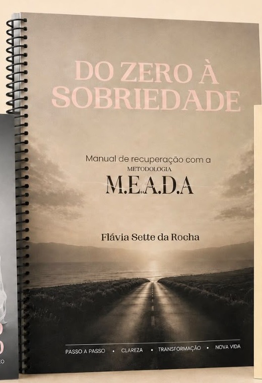 Capa em espiral do Manual de recuperação com a Metodologia M.E.A.D.A, com foto sépia de uma estrada